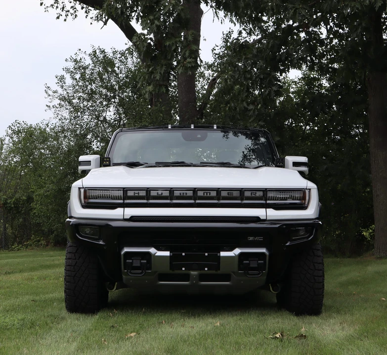 2022 GMC Hummer EV - Image 14 of 31