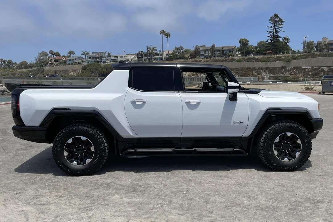 2022 GMC Hummer EV - Image 3 of 5