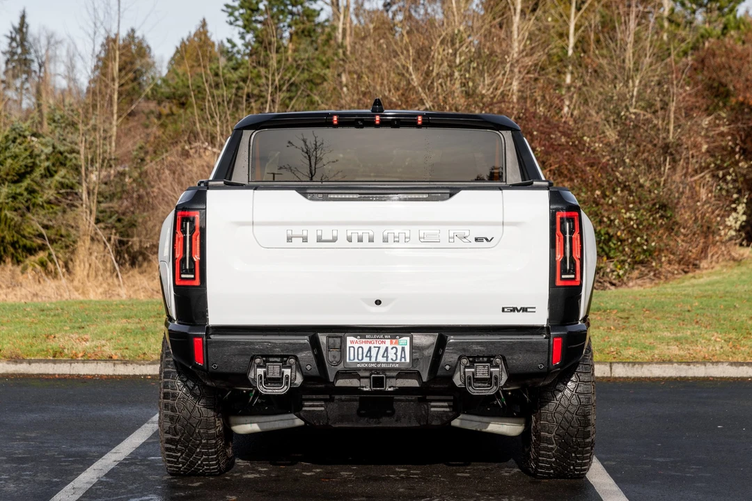 2022 GMC Hummer EV - Image 5 of 31