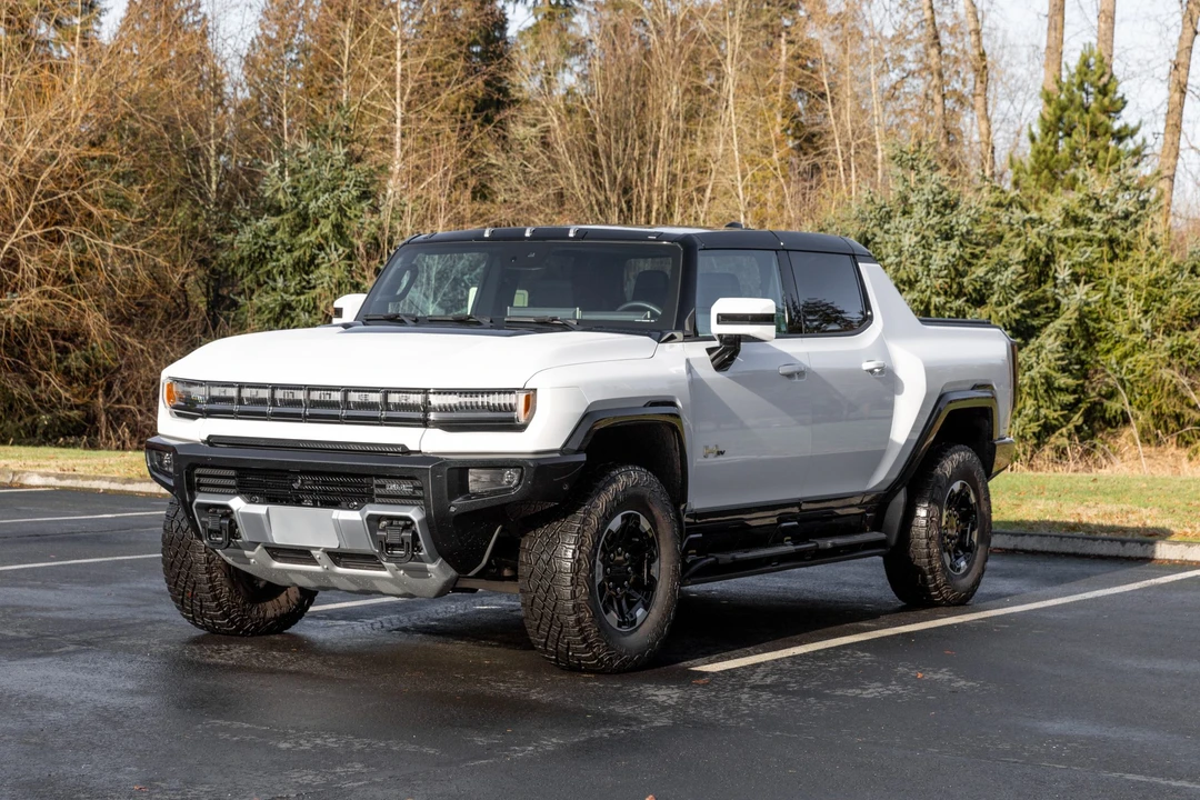 2022 GMC Hummer EV - Image 2 of 31