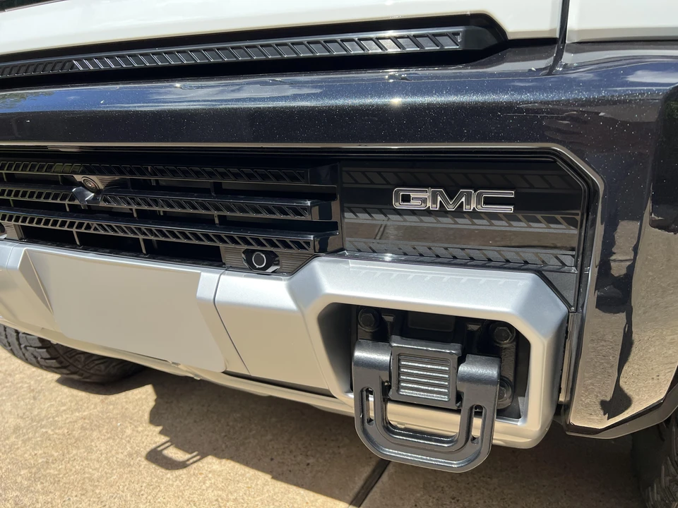 2022 GMC Hummer EV - Image 19 of 31