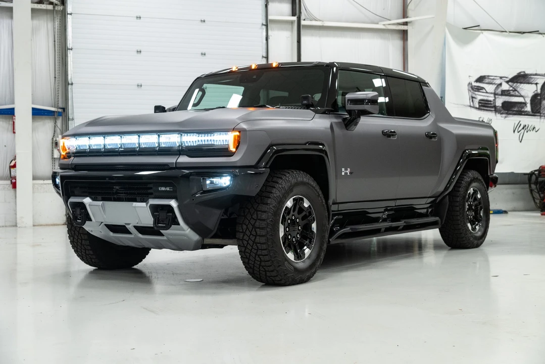 2022 GMC Hummer EV - Image 6 of 31