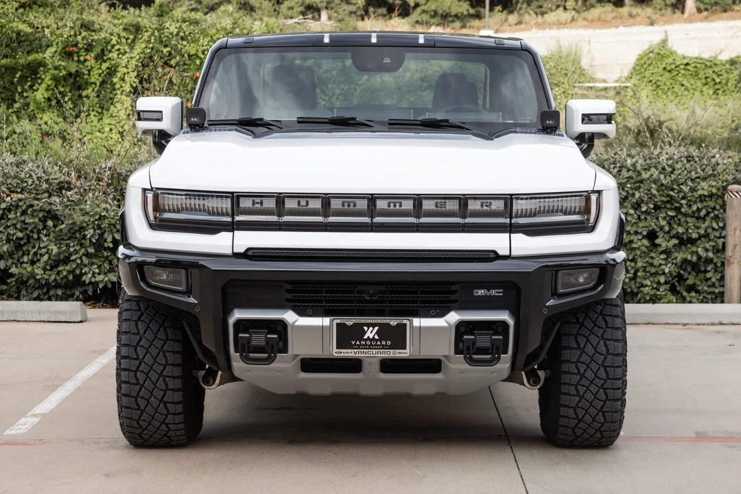 2022 GMC Hummer EV - Image 3 of 31