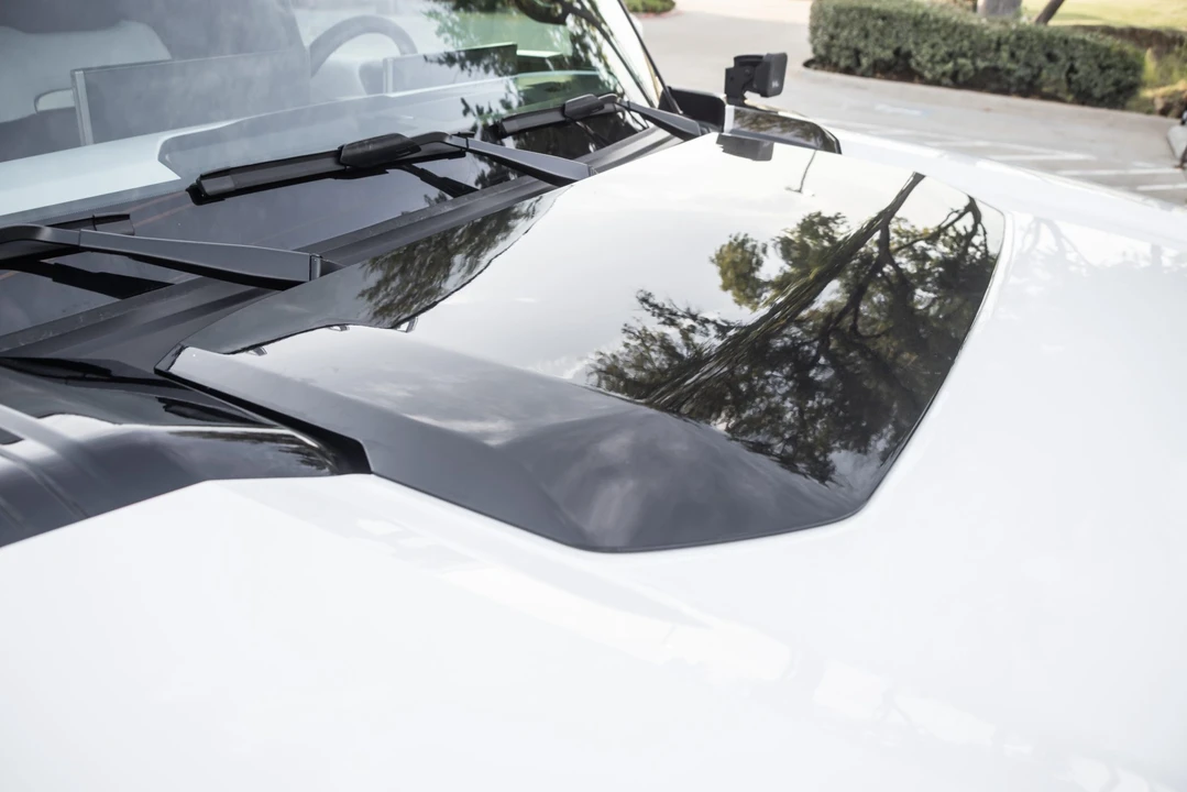 2022 GMC Hummer EV - Image 23 of 31