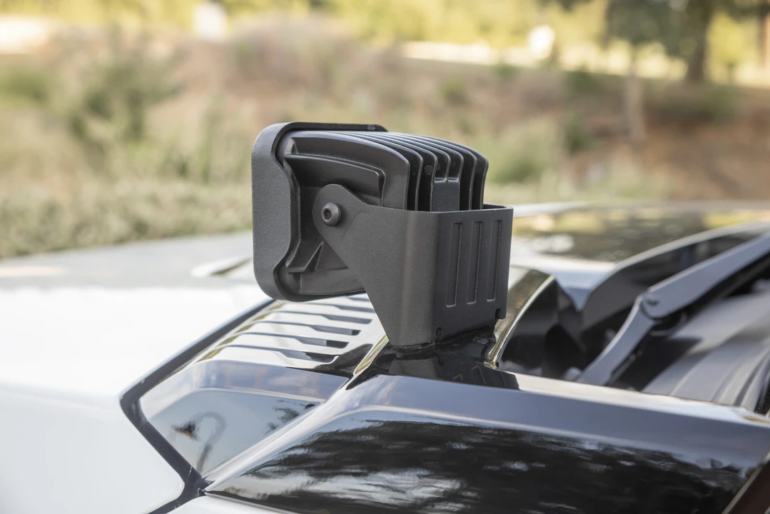 2022 GMC Hummer EV - Image 29 of 31