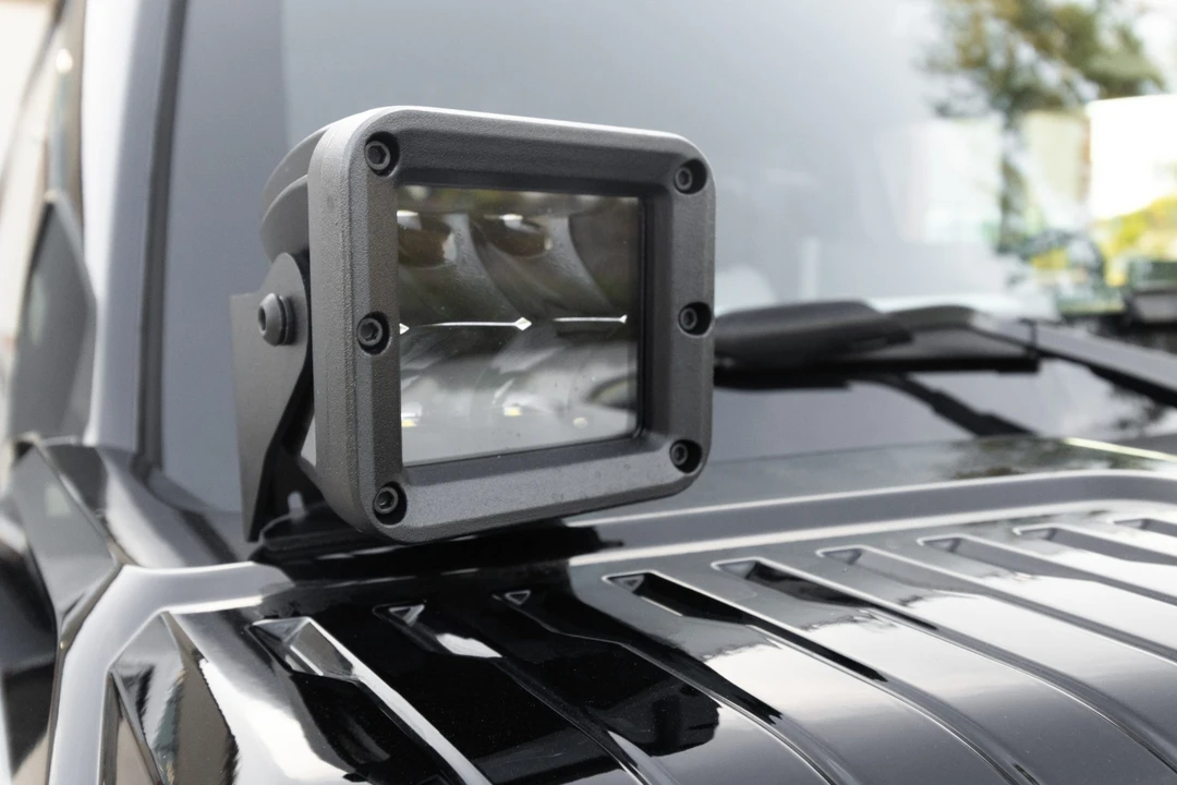 2022 GMC Hummer EV - Image 27 of 31