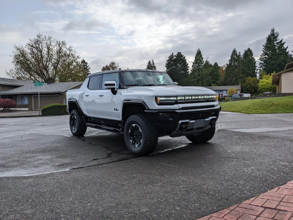 2022 GMC Hummer EV - Image 9 of 9