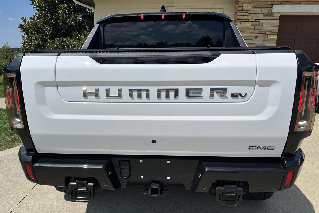 2022 GMC Hummer EV - Image 5 of 28