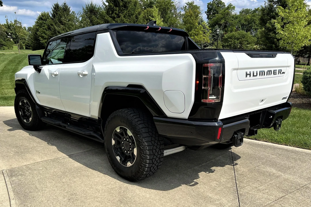 2022 GMC Hummer EV - Image 4 of 28