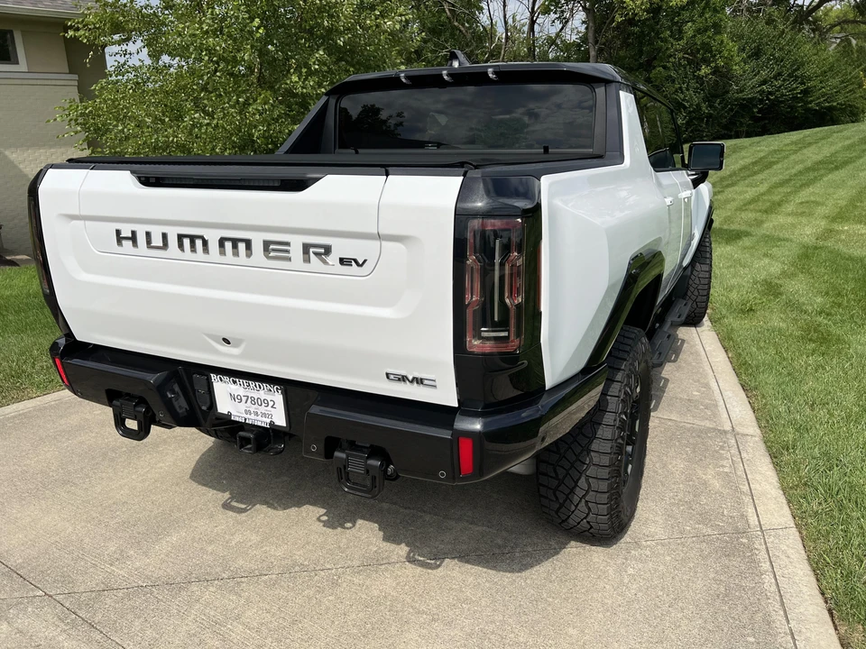 2022 GMC Hummer EV - Image 12 of 28