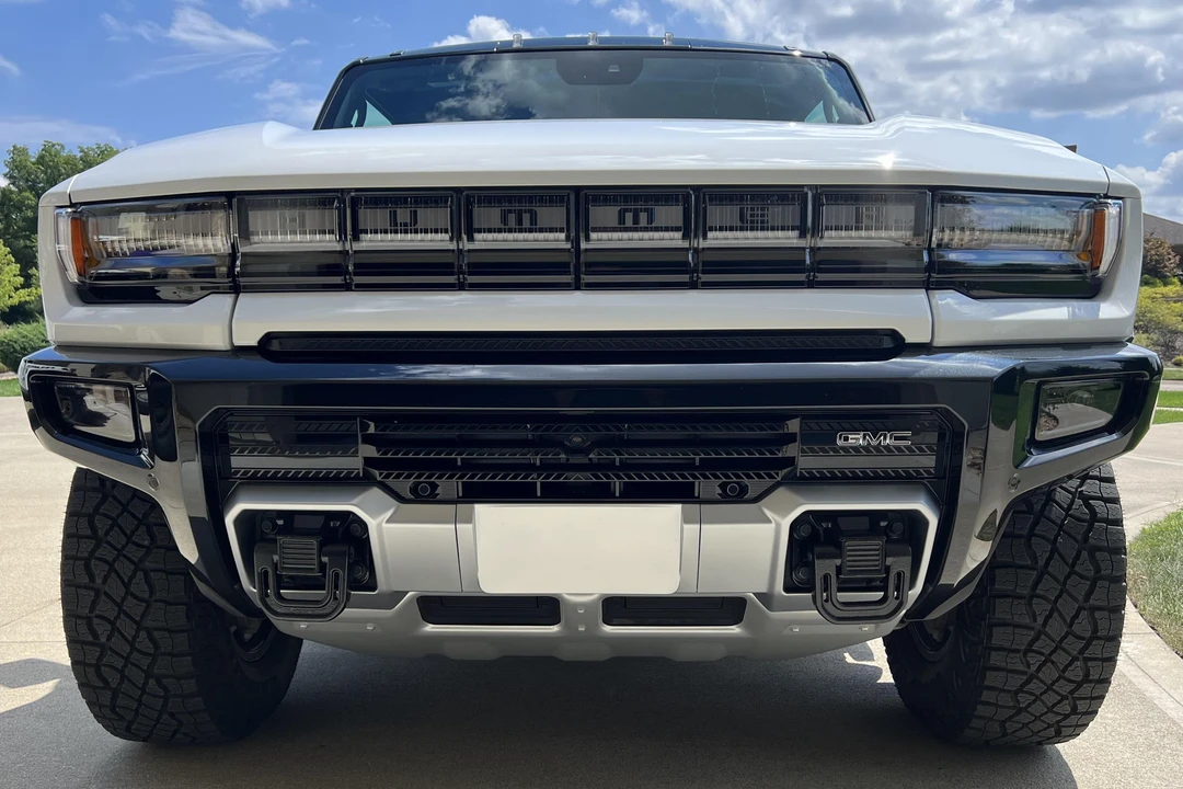2022 GMC Hummer EV - Image 2 of 28
