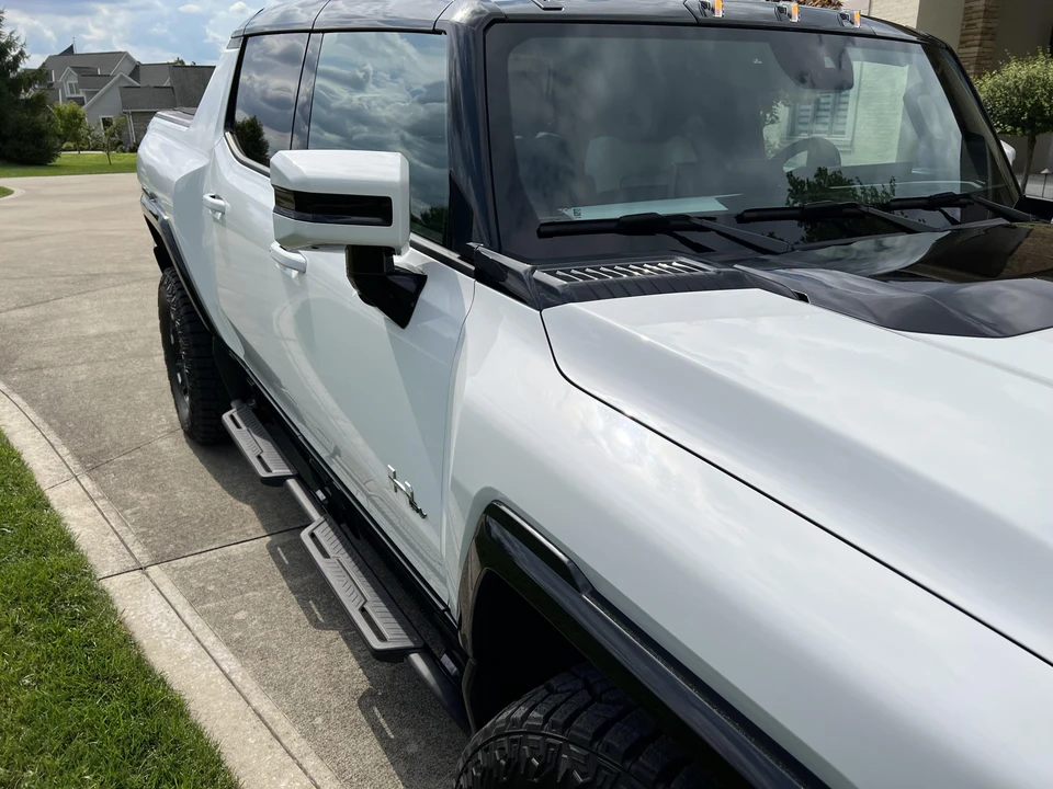 2022 GMC Hummer EV - Image 27 of 28