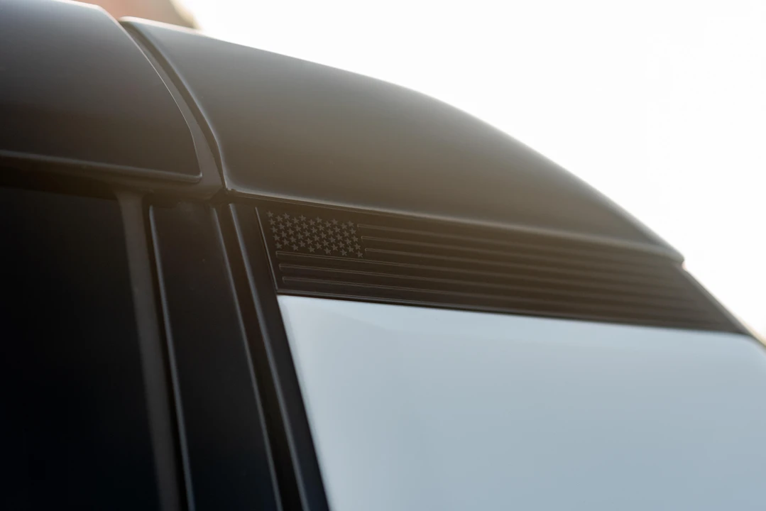 2022 GMC Hummer EV - Image 21 of 31