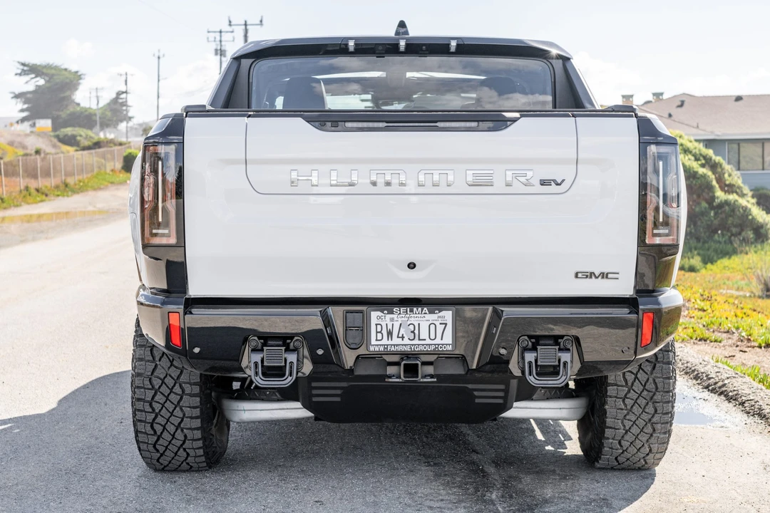 2022 GMC Hummer EV - Image 12 of 31