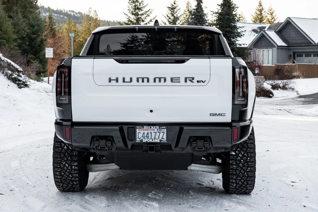 2022 GMC Hummer EV - Image 5 of 31