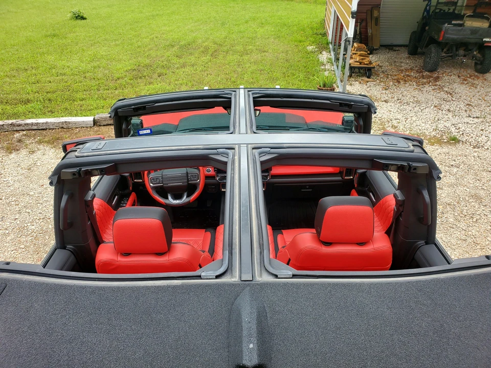 2022 GMC Hummer EV - Image 26 of 31