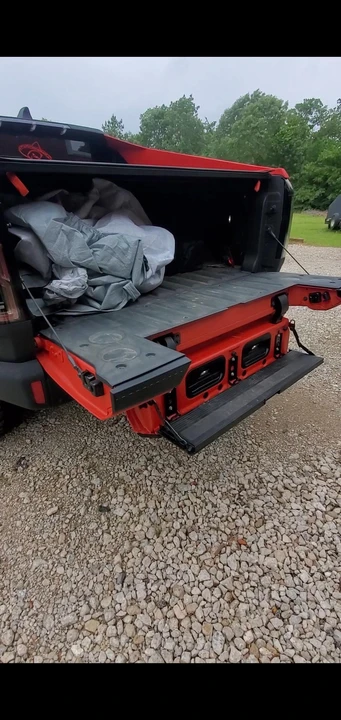 2022 GMC Hummer EV - Image 25 of 31