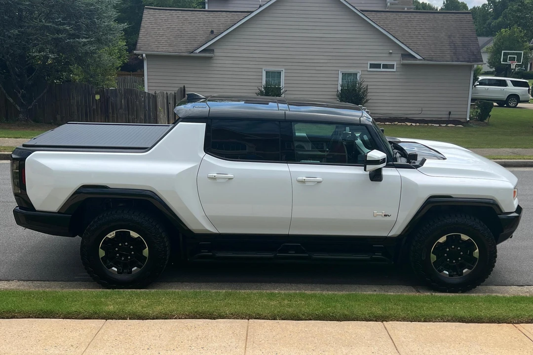 2022 GMC Hummer EV - Image 3 of 31