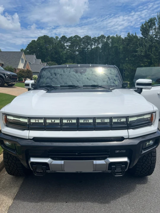 2022 GMC Hummer EV - Image 7 of 31