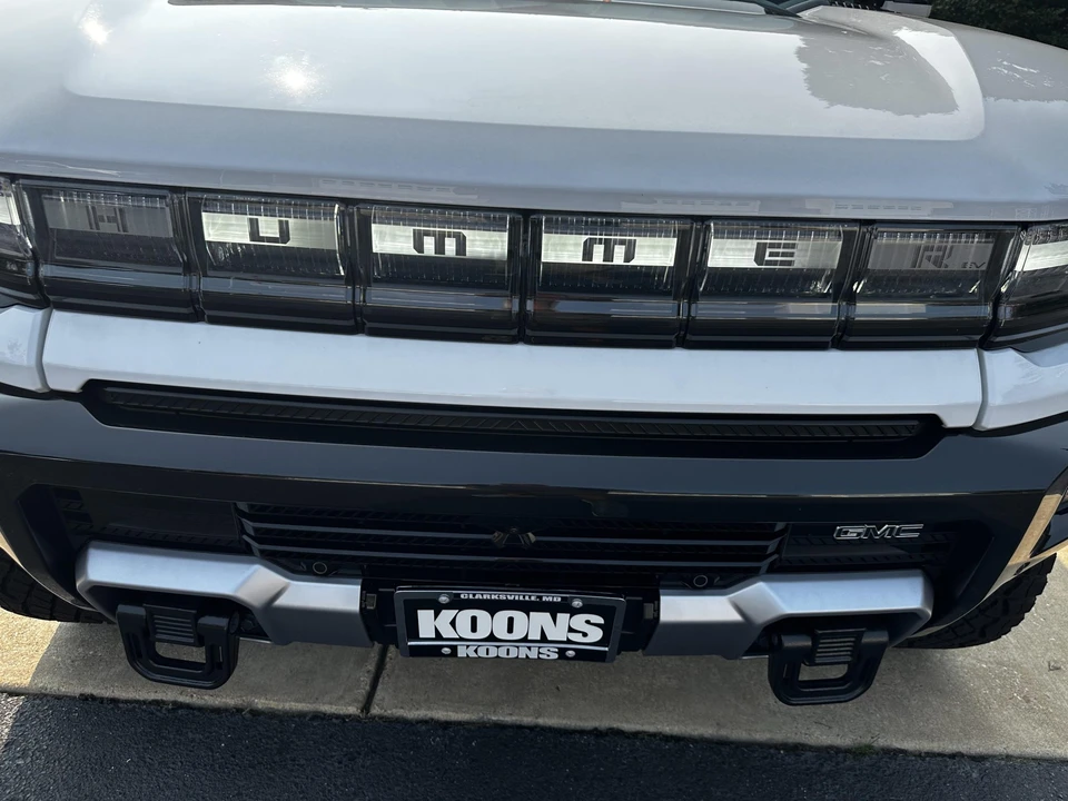 2022 GMC Hummer EV - Image 27 of 31