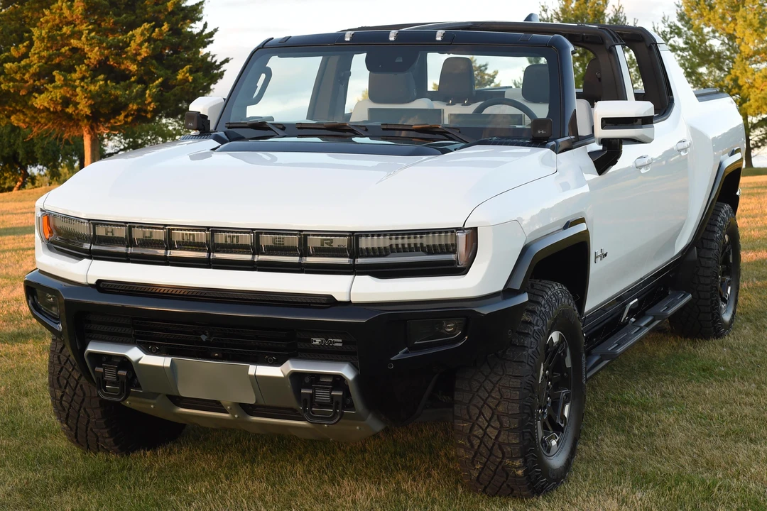 2022 GMC Hummer EV - Image 2 of 6