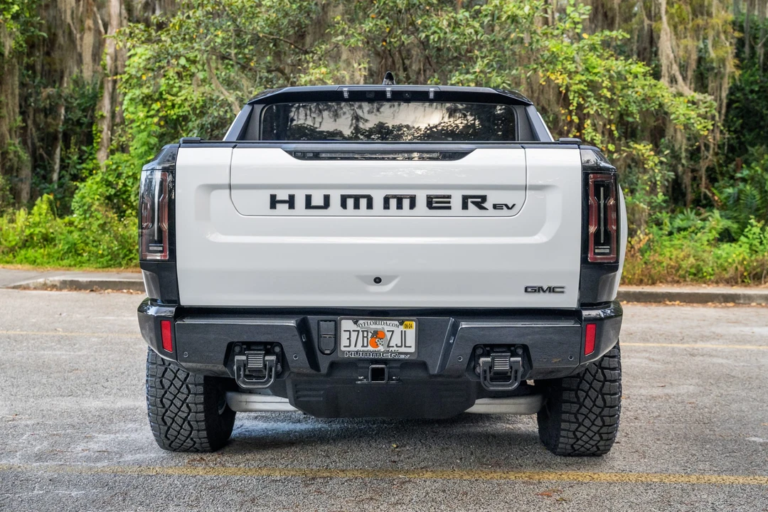 2022 GMC Hummer EV - Image 5 of 31