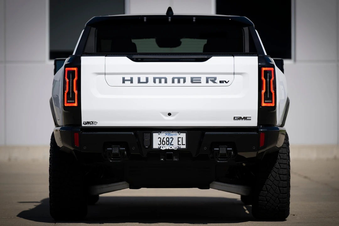 2022 GMC Hummer EV - Image 5 of 31