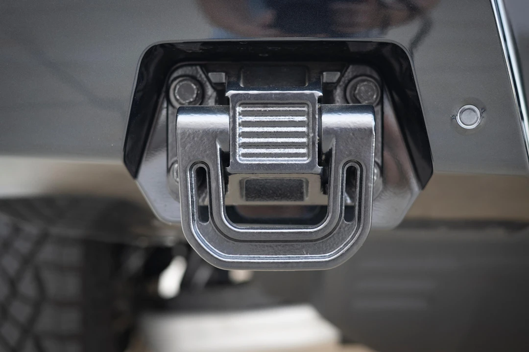 2022 GMC Hummer EV - Image 27 of 31