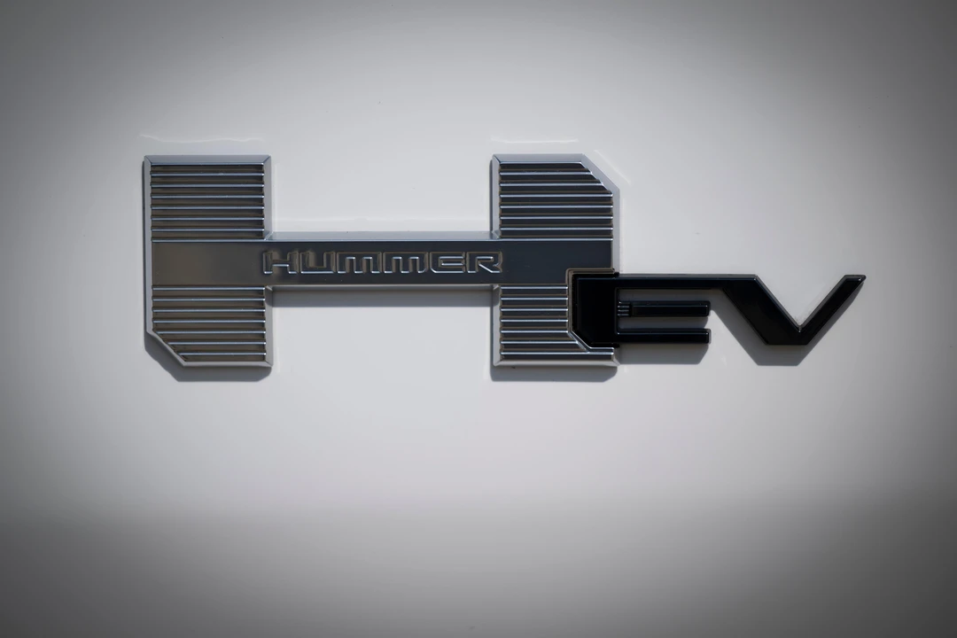 2022 GMC Hummer EV - Image 29 of 31