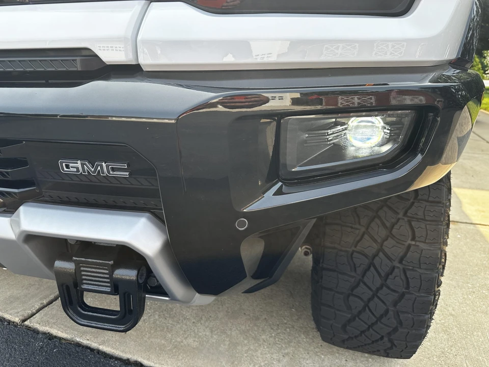 2022 GMC Hummer EV - Image 30 of 31