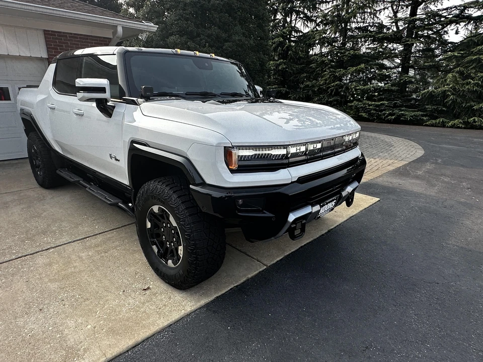 2022 GMC Hummer EV - Image 3 of 31