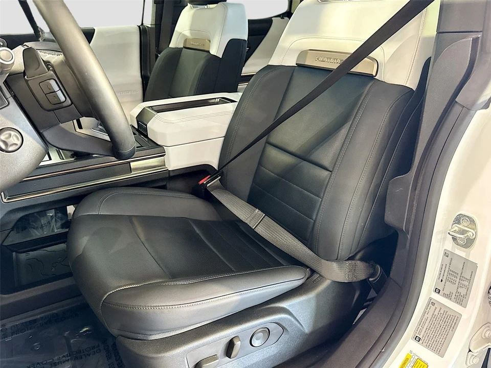 2022 GMC Hummer EV - Image 19 of 21