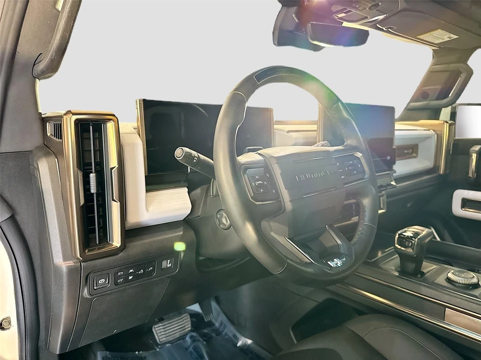 2022 GMC Hummer EV - Image 9 of 21