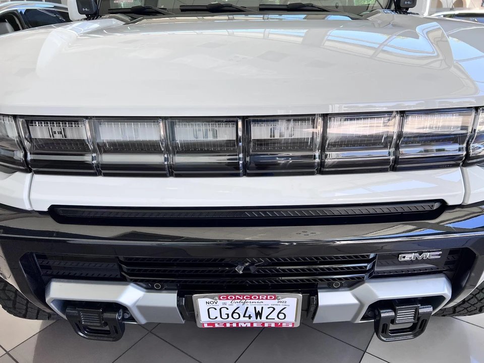 2022 GMC Hummer EV - Image 30 of 31