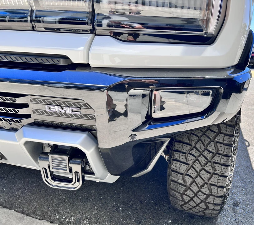 2022 GMC Hummer EV - Image 12 of 31