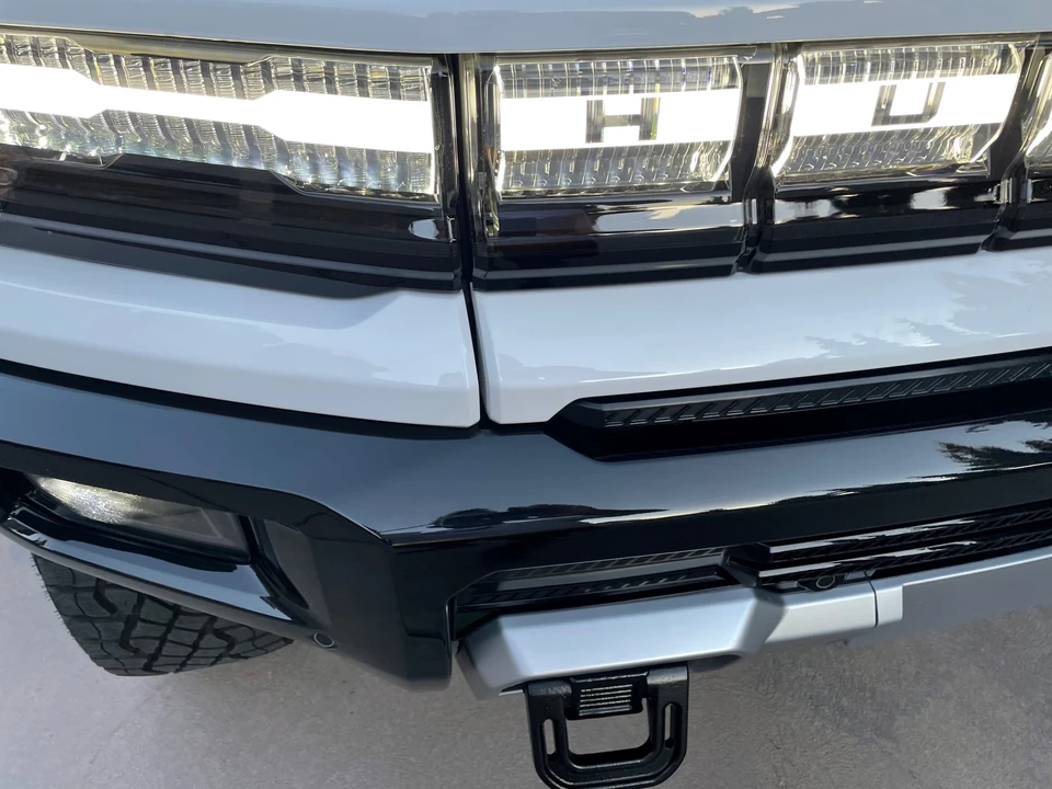 2022 GMC Hummer EV - Image 20 of 31