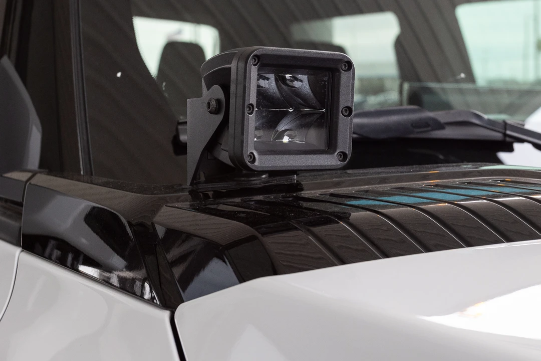 2022 GMC Hummer EV - Image 25 of 31