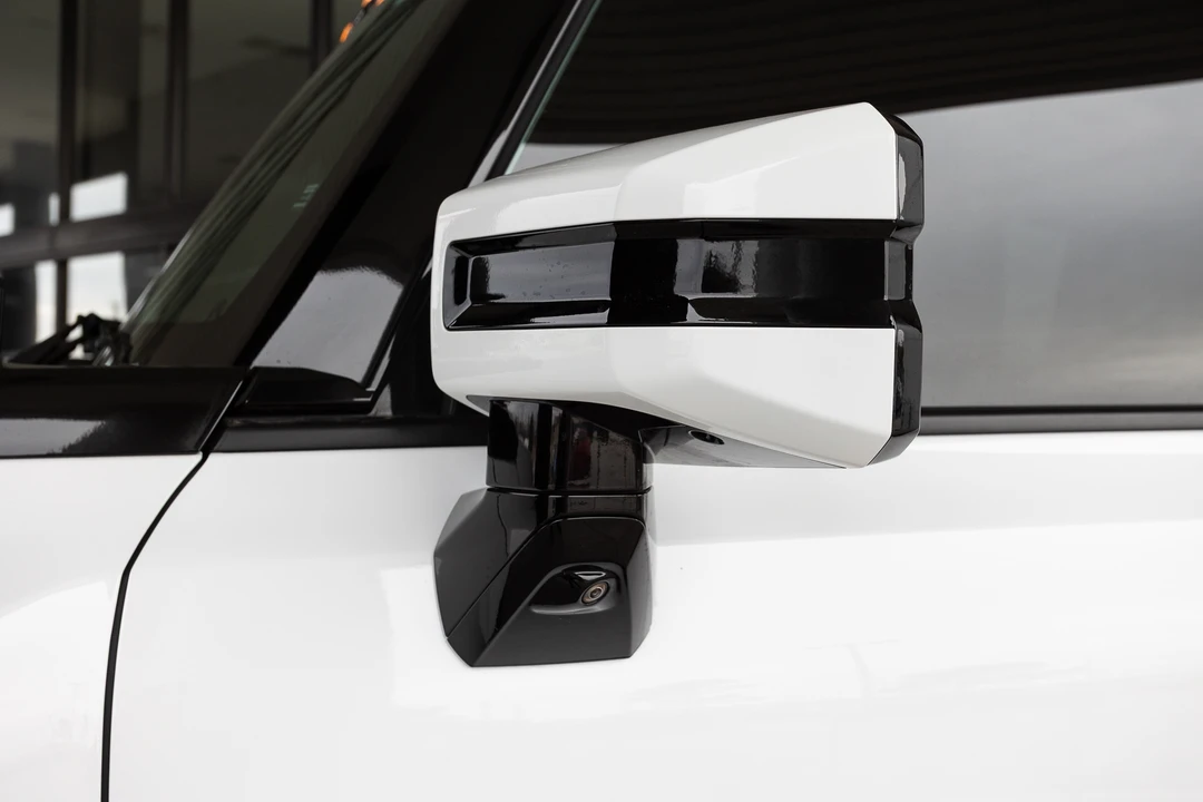 2022 GMC Hummer EV - Image 30 of 31