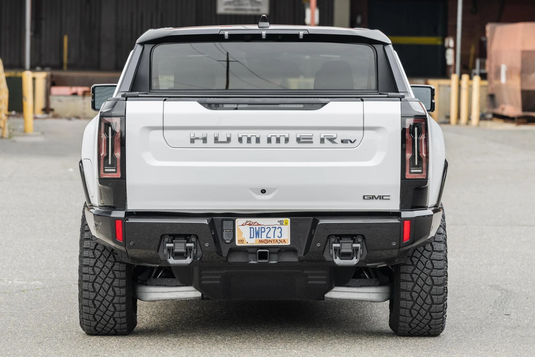 2022 GMC Hummer EV - Image 5 of 31