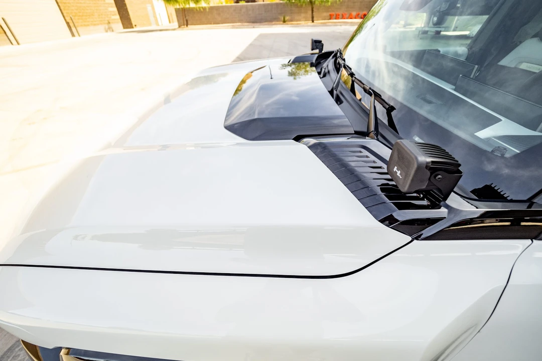 2022 GMC Hummer EV - Image 26 of 31