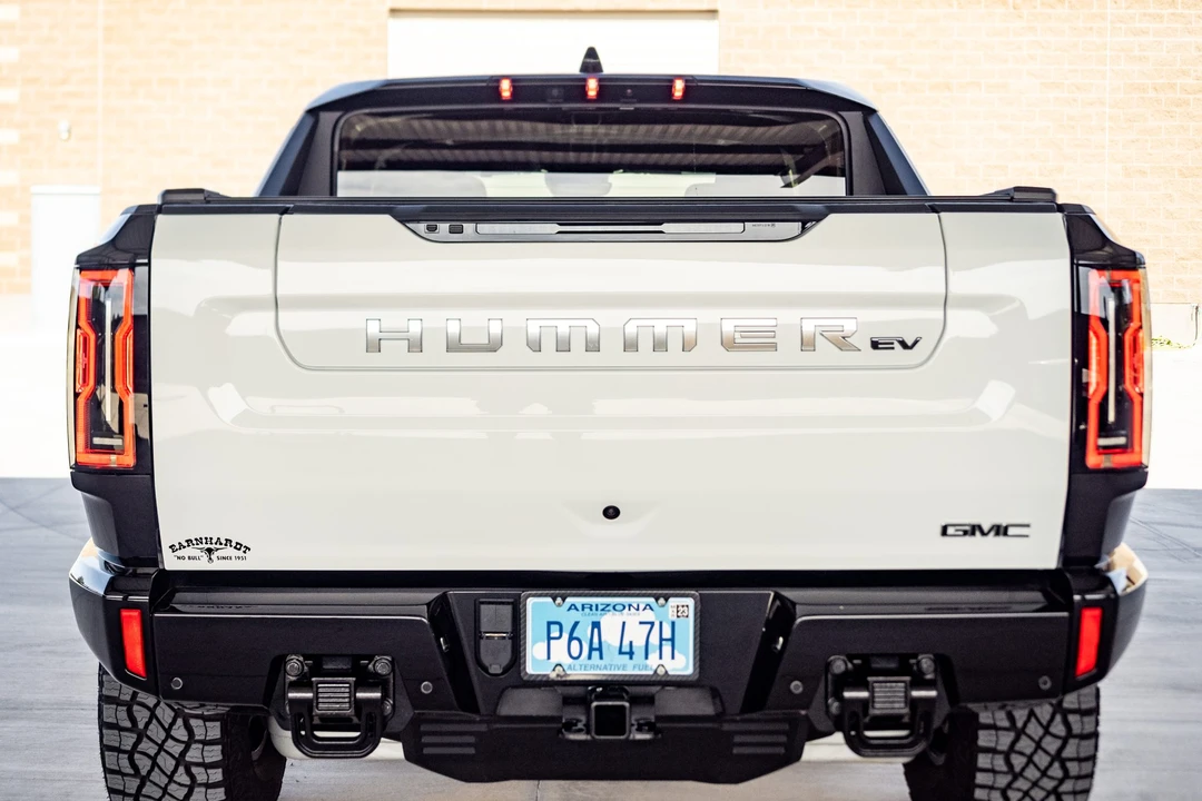 2022 GMC Hummer EV - Image 5 of 31