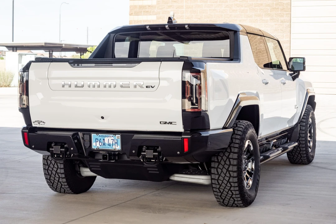 2022 GMC Hummer EV - Image 6 of 31