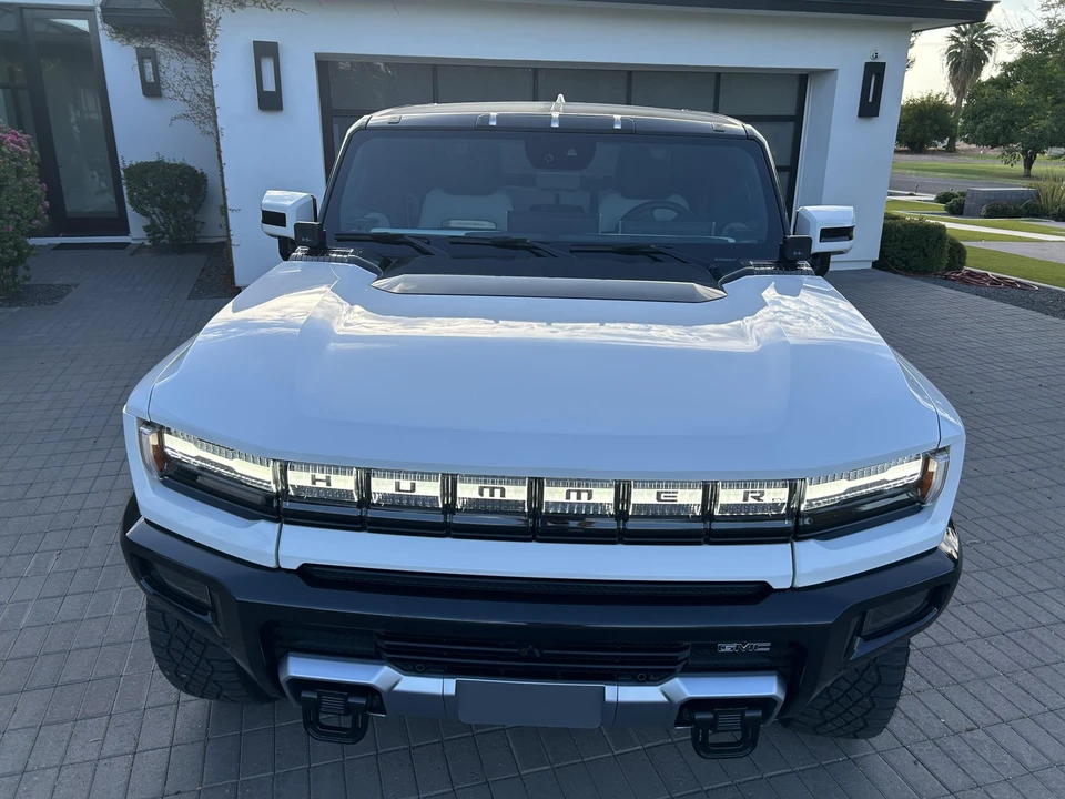 2022 GMC Hummer EV - Image 31 of 31