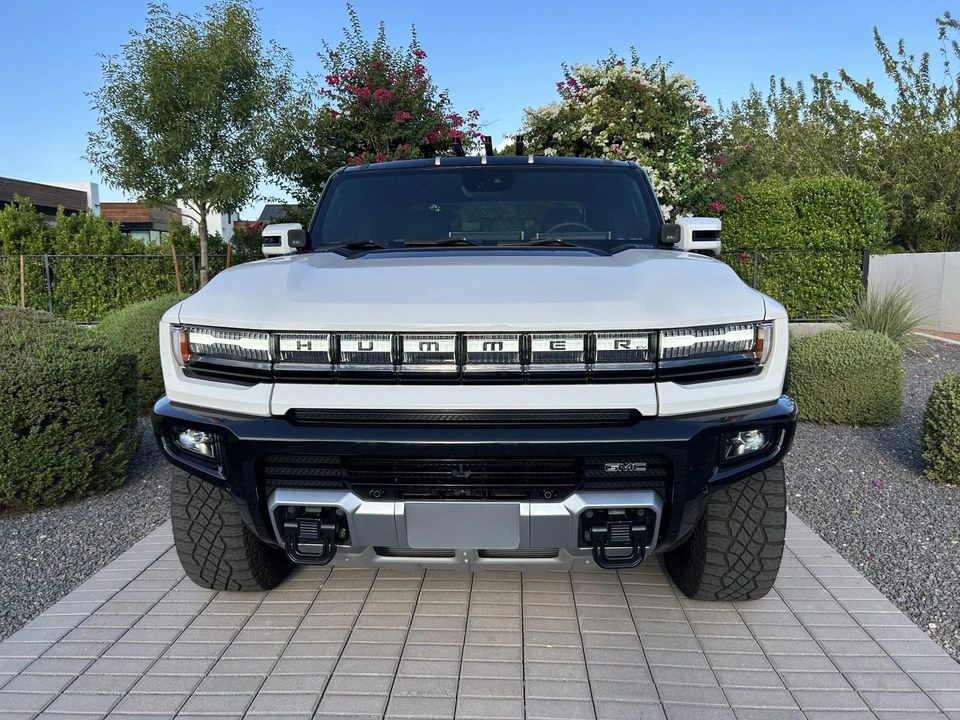 2022 GMC Hummer EV - Image 3 of 31