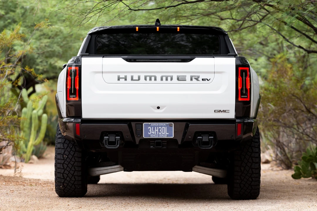 2022 GMC Hummer EV - Image 3 of 31
