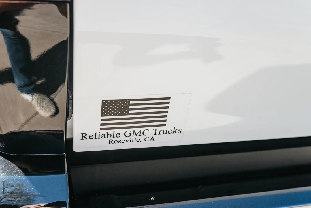 2022 GMC Hummer EV - Image 31 of 31