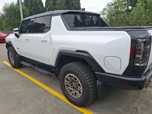 2022 GMC Hummer EV - Image 7 of 14