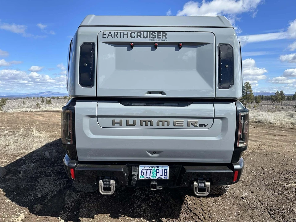 2022 GMC Hummer EV - Image 15 of 31