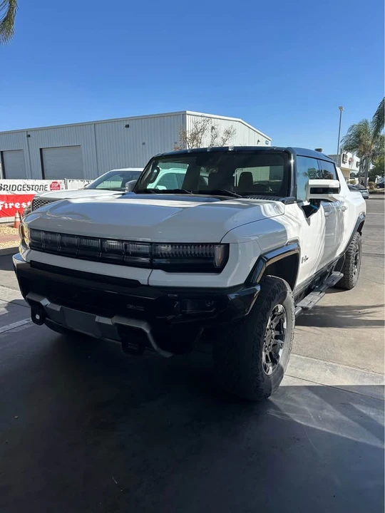 2022 GMC Hummer EV - Image 2 of 5