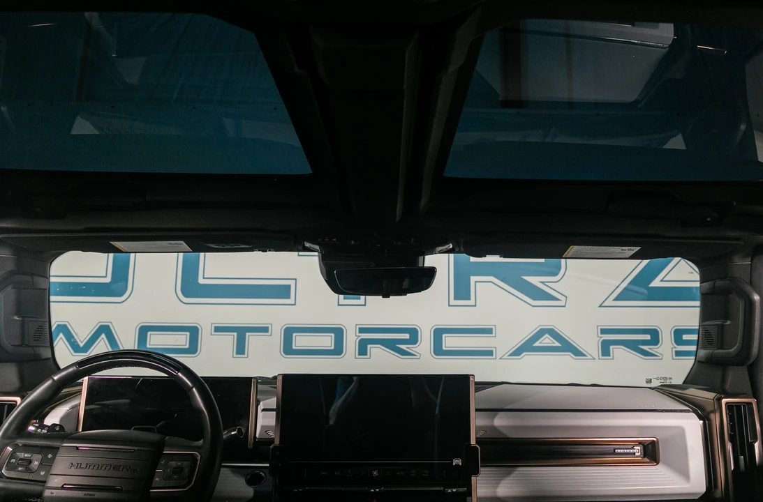 2022 GMC Hummer EV - Image 16 of 21